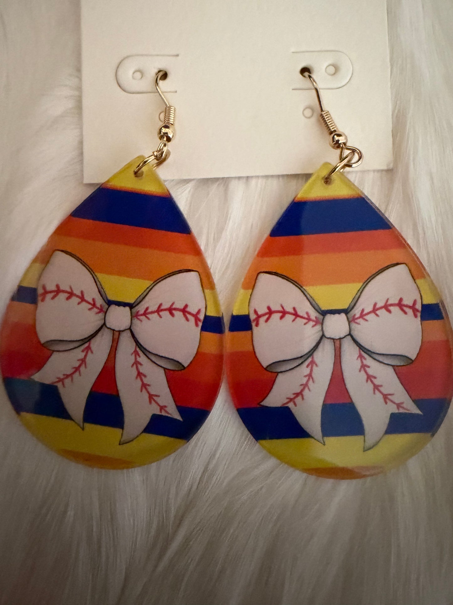 Astros Tear Drop Bow Earrings